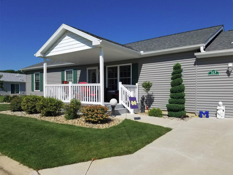 Glenmoor Village, Battle Creek MI 55+ Active Adult Living